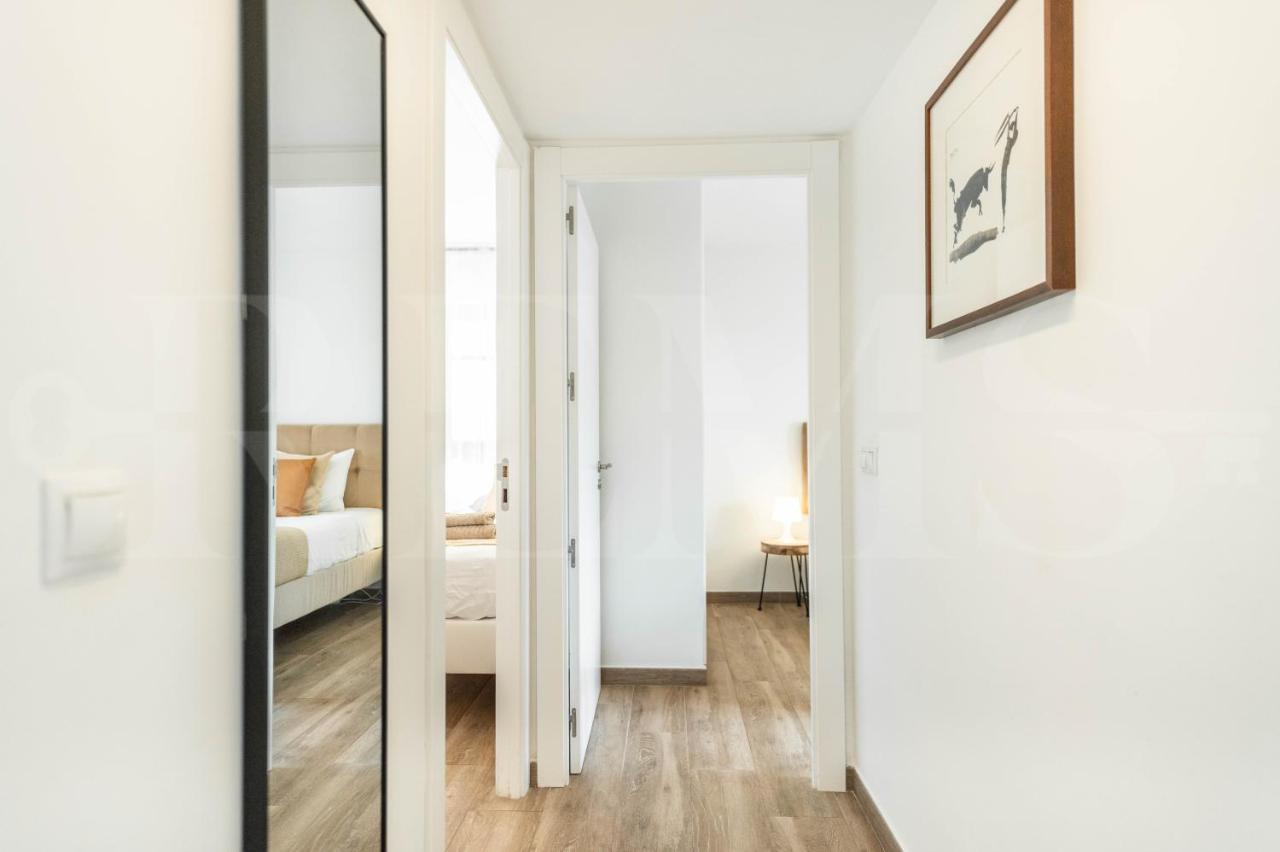 Spacious Apartment Next To Plaza De La Merced By Rems Малага Екстер'єр фото
